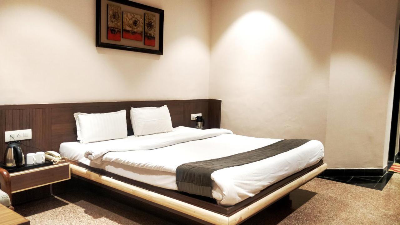 Hotel Mount Regency Mount Abu Bagian luar foto