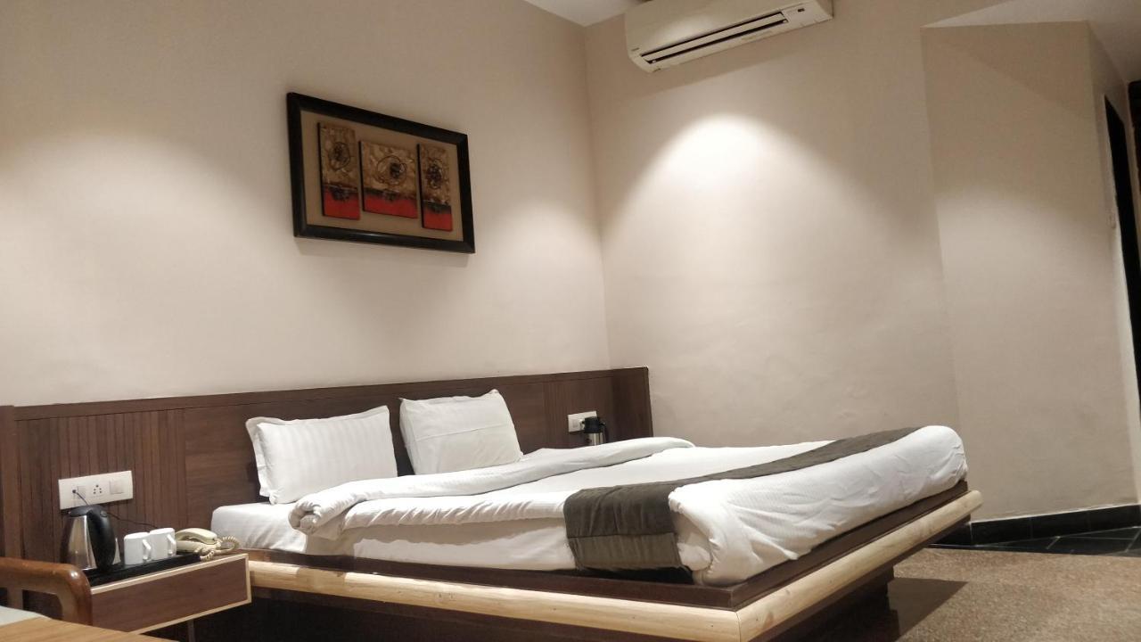 Hotel Mount Regency Mount Abu Bagian luar foto