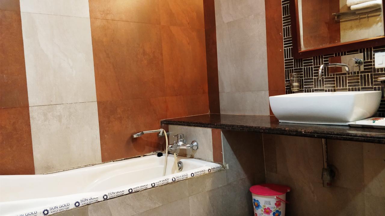 Hotel Mount Regency Mount Abu Bagian luar foto