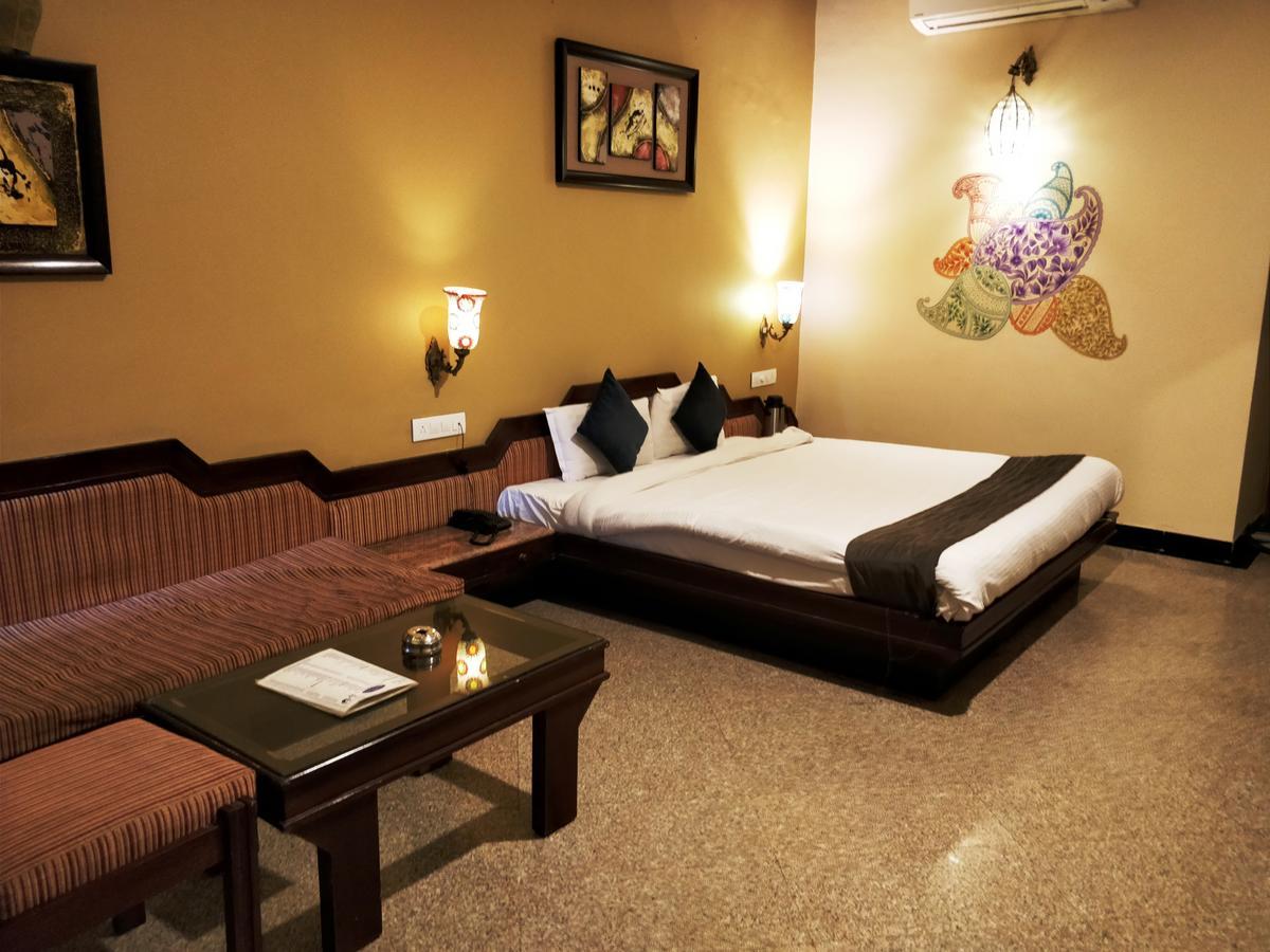 Hotel Mount Regency Mount Abu Bagian luar foto