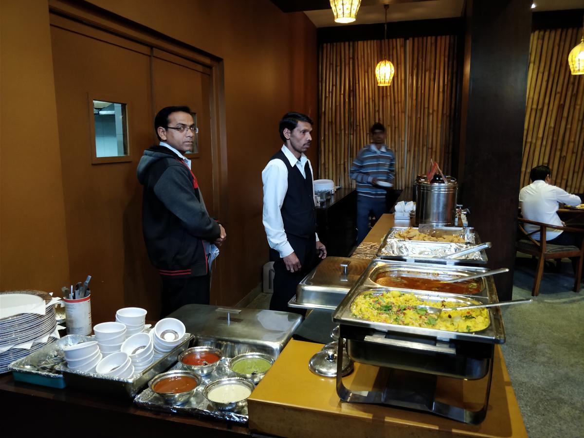 Hotel Mount Regency Mount Abu Bagian luar foto