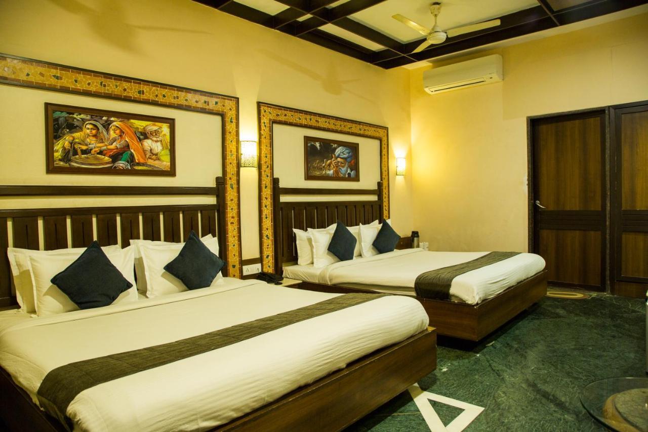 Hotel Mount Regency Mount Abu Bagian luar foto